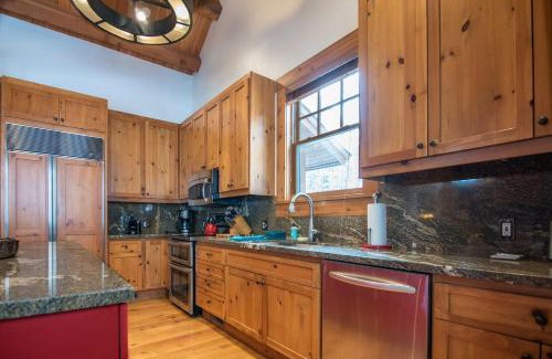Granite Ridge Casa | RMR: Granite Ridge Homestead 3070 in Teton Village