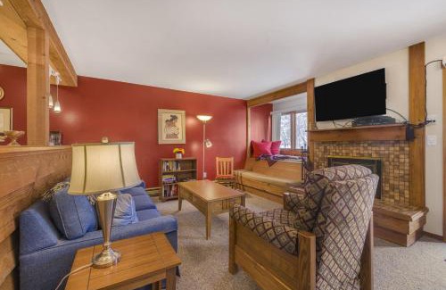 Moose Wilson Road Apartamento | RMR: Juniper 112 Condo in The AspensWilsonWY