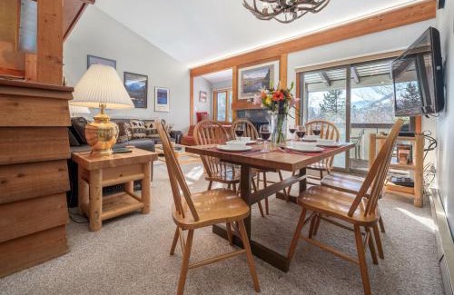Moose Wilson Road Apartamento | RMR: Sarvisberry 3022 Condo in The Aspens