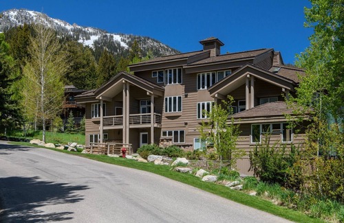 Teton Village Casa | RMR: Tram Tower 3 Condo in Teton Village