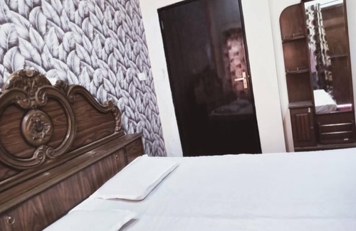 Varanasi Cama Y Desayuno | RN Residency