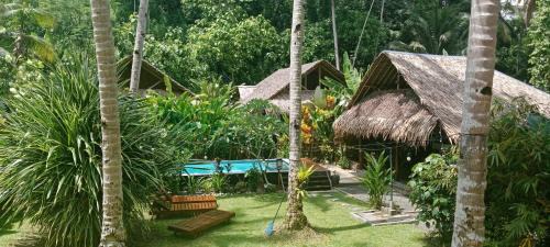 Java Cama Y Desayuno | RNV Eco Resort Bungalows