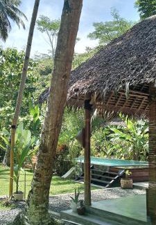 Java Cama Y Desayuno | RNV Eco Resort Bungalows