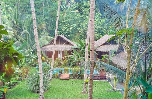 Java Cama Y Desayuno | RNV Eco Resort Bungalows