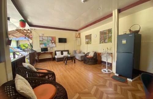 Catangnan Casa | Road Garden Villa