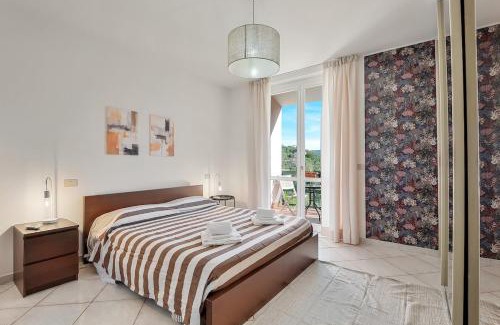 Pugliola Apartamento | RoadToTheSeaLerici Private parking terrace