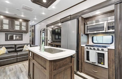 Ellenton Casa | Roam sweet roam