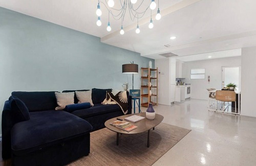 South Pointe Casa | Roami at 250 Collins | Pool | Next to Beach | 2 Bed