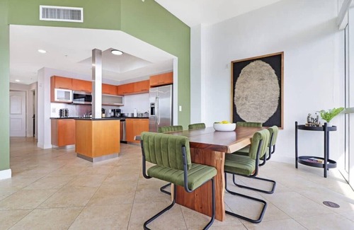 Sunny Isles Beach Casa | Roami at Sunny Isles | Combo Units | 6 Bedroom