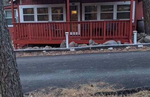 Ruidoso Cabina | Roaming Deer In the Historic Upper Canyon