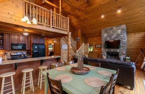 Frank Casa | Roaring Creek Lodge