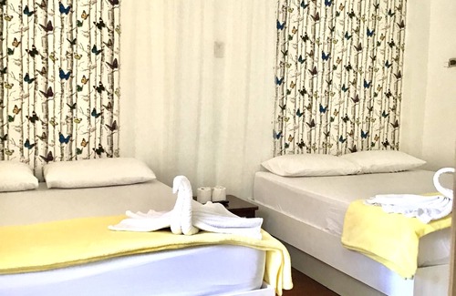 Boracay Island Hotel | Rob and Fred's Resort