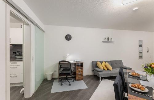 Weil der Stadt Apartamento | Rob's Flat - Moderne 3-Zimmer-Ferienwohnung mit Terrasse, 6 Schlafplätzen, 2 Min S-Bahn, Weil der Stadt bei Stuttgart