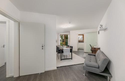 Weil der Stadt Apartamento | Rob's Flat - Moderne 3-Zimmer-Ferienwohnung mit Terrasse, 6 Schlafplätzen, 2 Min S-Bahn, Weil der Stadt bei Stuttgart
