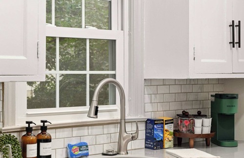 Southwest Minneapolis Casa | Robbin's Nest | Linden Hills | Walk to Creek Trail