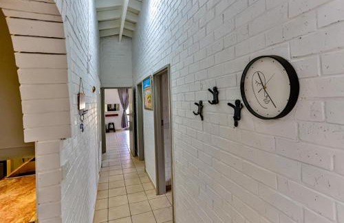 Salt Rock Casa | Robbins road cheerful, pet-friendly home