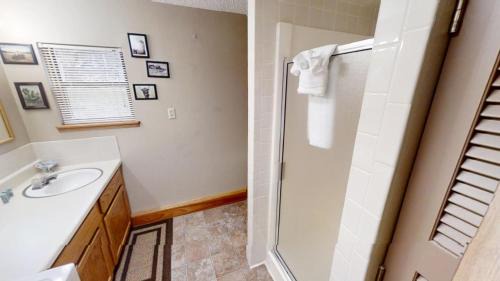 Red River Casa | Roberts Trappers Lodge - Pet Friendly - WiFi- Trailer Parking - Garage Access - Washer - Dryer - Great Views