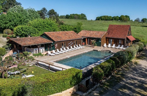 Saint-Avit-Senieur Chalet De Esquí | Robin, casa rural y piscina compartida
