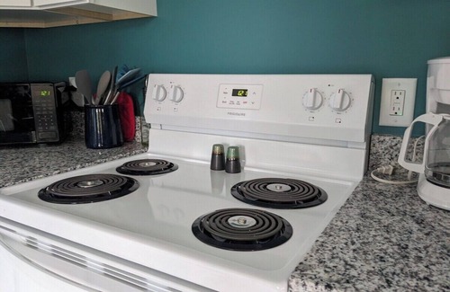 Durham Apartamento | Robin's Nest: 2BR at Duke Regional