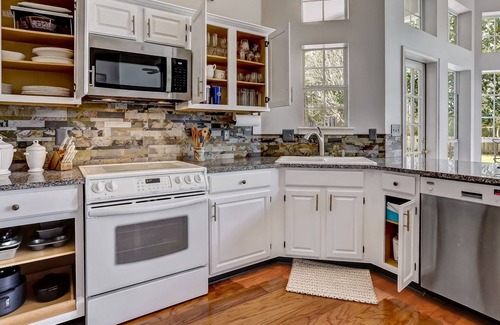 Deercreek Casa | Robin's Nest Spacious home in Gated Community