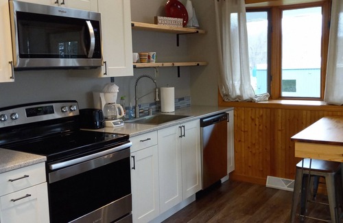 Poynette Condominio | Robin's Roost - A Lofted Condo on the Wisconsin River