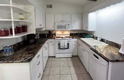 Olin Casa | Robinhood in Sherwood Forrest