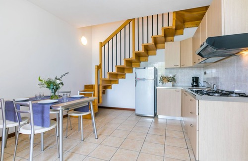 Torre di Fine Apartamento | Robinia/Pinetine by Interhome