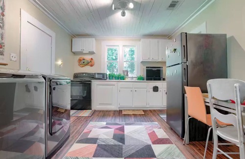 Mobile Cabaña | Robinson Bayou's Blue Door Cottage