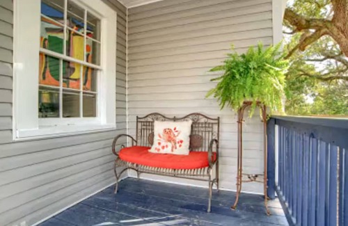 Mobile Cabaña | Robinson Bayou's Yellow Door Cottage
