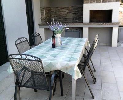 Gdinj Apartamento | Robinson My dream