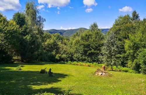 Breznik Plesivicki Otro | Robinzonski kamp Žumberak