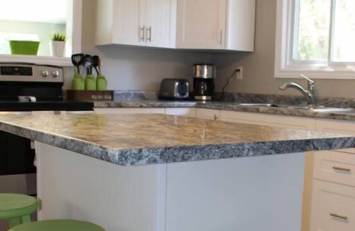 Ameliasburgh Casa | 3 BR 1BA Waterfront Boaters Cottage
