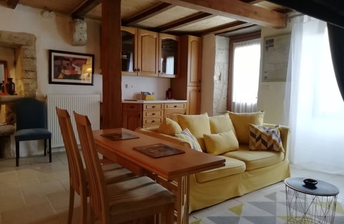 Cremps Cabaña | Una casita tranquila con piscina.