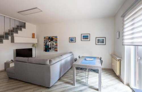 Angera Apartamento | Rocca Lake House