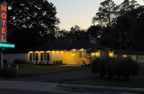 Williamsburg Hotel | Rochambeau Roadside Inn