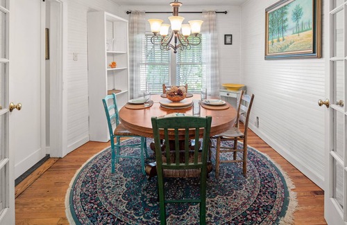 Chimney Rock Casa | Rock Base - Dog Friendly - Fire Pit - Internet - Walk to downtown - Mr. Lake Lure Vacation Rentals