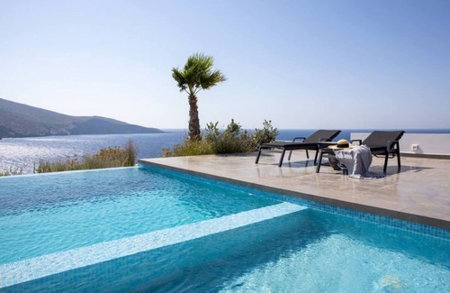 Agia Pelagia Villa | Rock Bay Villas - villa ZEPHYROS with 4 bedrooms and Private Pool