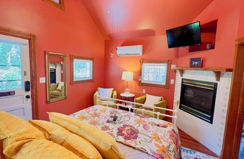 Eureka Springs Historic District Cama Y Desayuno | Rock Cottage Gardens B&B