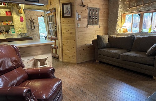 Allenspark Cabaña | Rock Creek Cottage -3 miles from Rocky Mountain NP Entrance at Wild Basin