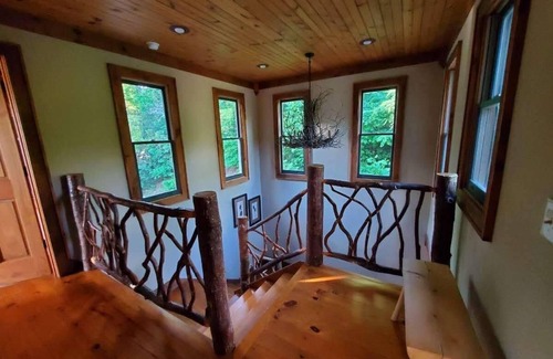 Hiawassee Chalet De Esquí | Rock Crevice; 3-bedroom chalet on Hiawassee Mountaintop