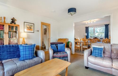 Balloch Casa | Rock Folly