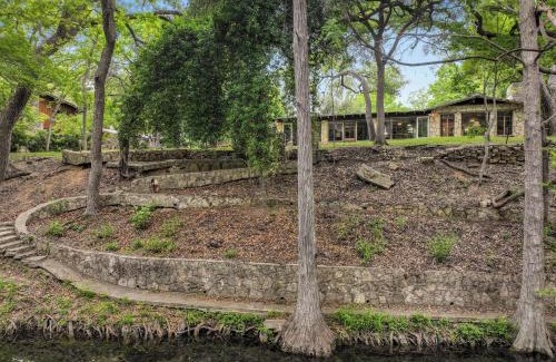 Wimberley Casa | Rock House on Cypress Creek