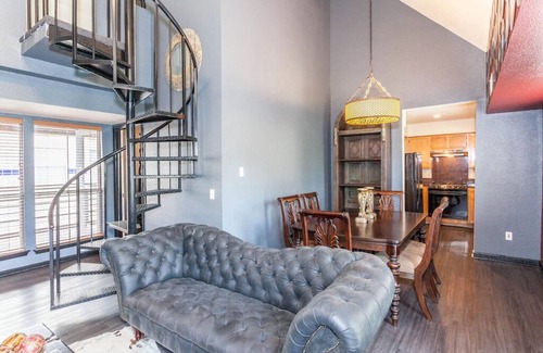 Waller Creek District Condominio | Alojamiento con estilo en el corazón del centro de Austin