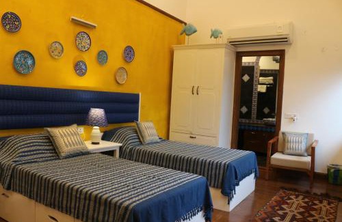 Landour Cama Y Desayuno | Rock Villa by Baaya
