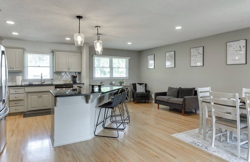 West Omaha Casa | Rockbrook Oasis – Charming 3-Bedroom Home with Private Pool