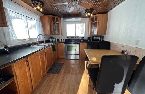 Selwyn Cabaña | Rockhaven Cottage on Stoney Lake