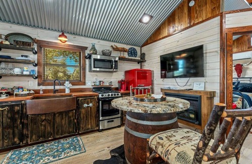 Fredericksburg Cabina | Rockin' R - Morning Star Cabin