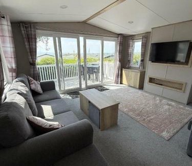 Hamworthy Casa | Rockley Park - Holiday Accommodation 22180