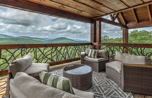 Blue Ridge Cabaña | Rocknview Lodge by Escape to Blue Ridge