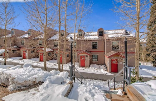 Historic District Villa | Rockridge #51